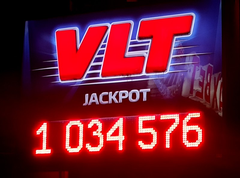 VLT wireless LED casino jackpot