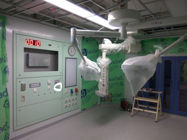 Χρονόμετρο LED υψηλής ακρίβειας και πιστότητας σε χειρουργείο υπό κατασκευή.